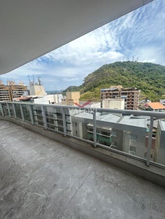 Apartamento novo na Praia da Costa