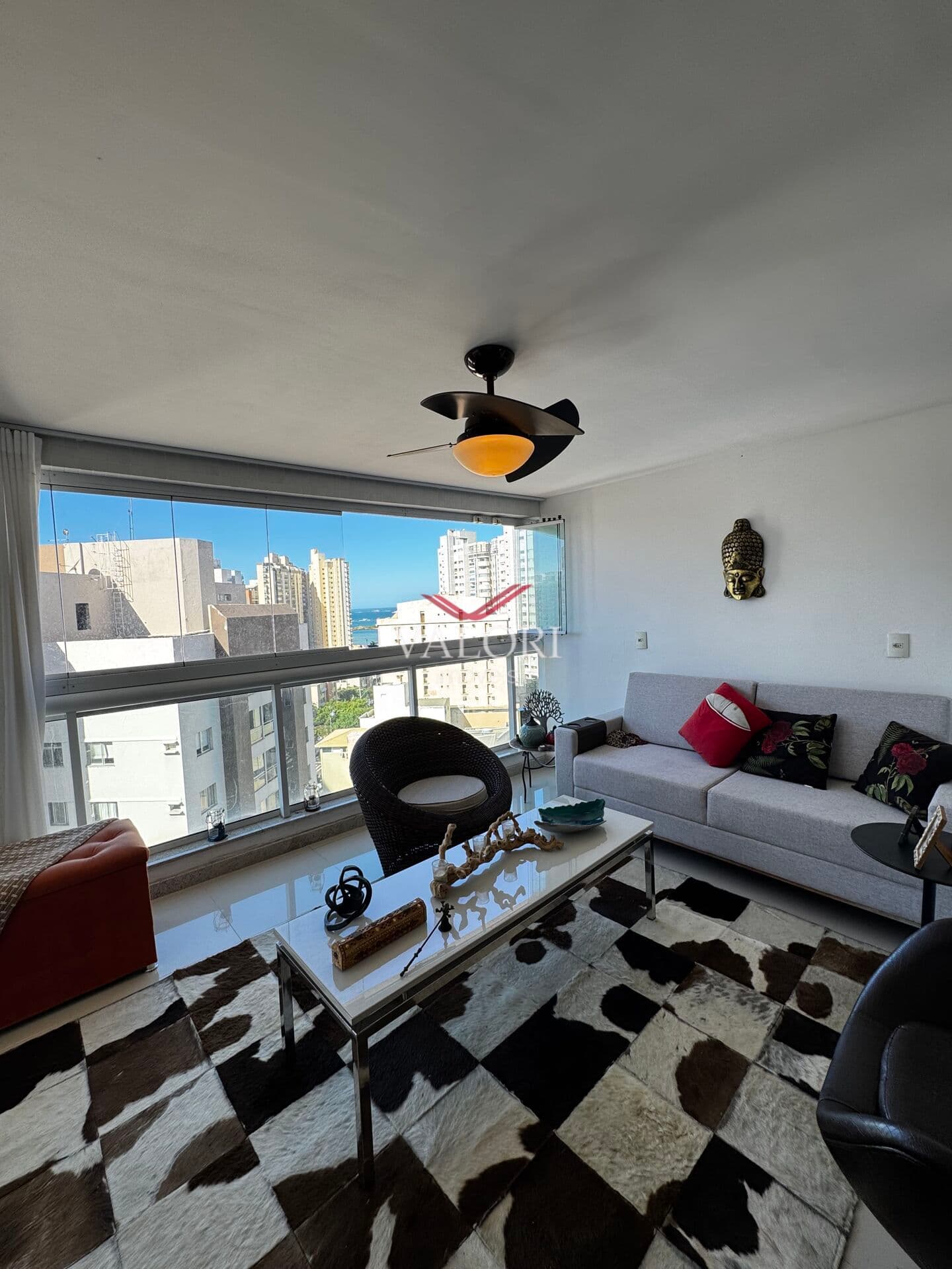 Apartamento em Itapuã 3 Quartos sendo 1 Suíte, na Quadra do Mar