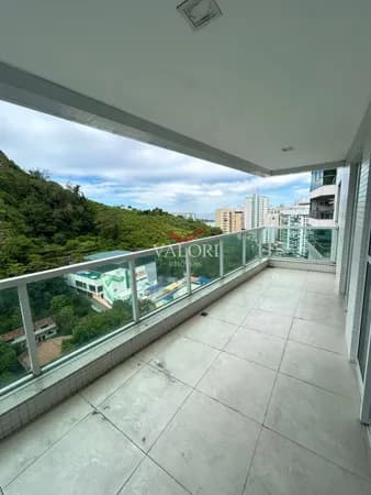 Apartamento Alto Padrão, 3 Quartos Sendo 1 Suíte, Com Vista Para o Morro do Moreno e Vista Mar