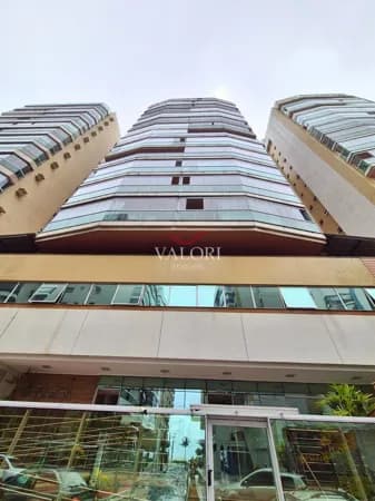 Apartamento na Praia de Beverly Hills em Itapuã