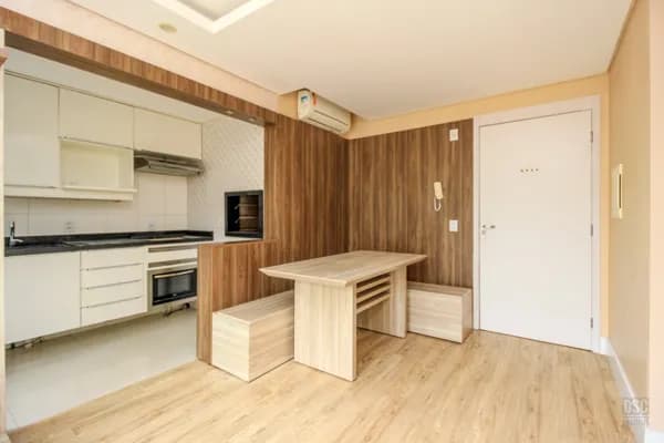 Conheça o condomínio Barra Garden localizado na Vila Nova. Apartamento tem churrasqueira e vaga de garagem escriturada.
