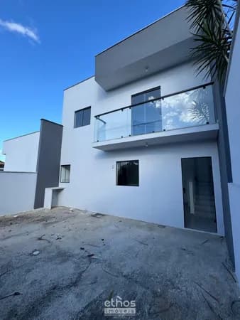 Duplex Amplo com 2 Quartos e Largura de 6,85m no Jarivatuba – Joinville