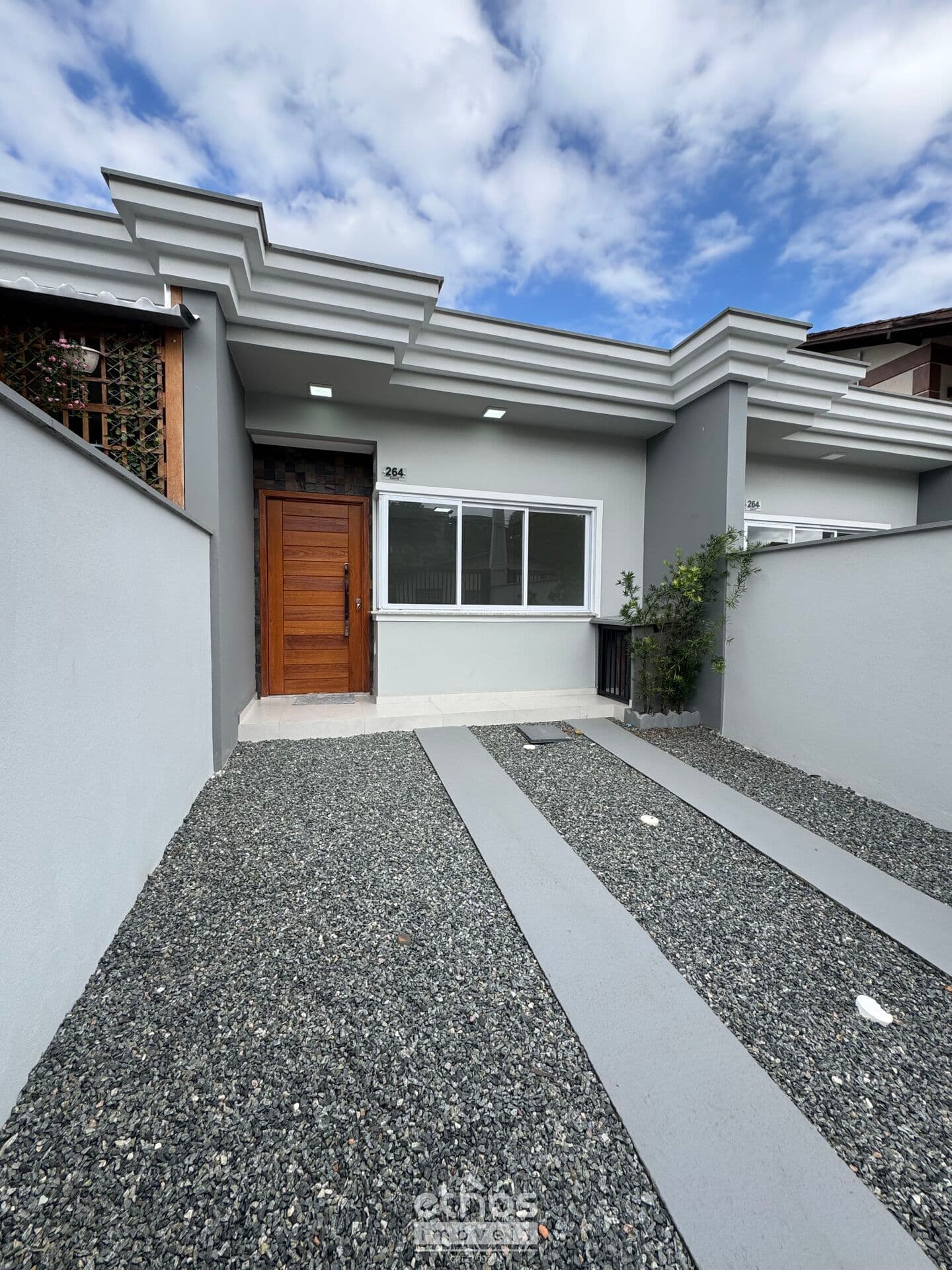 Casa pronta para morar no Boehmerwald – 3 dormitórios
