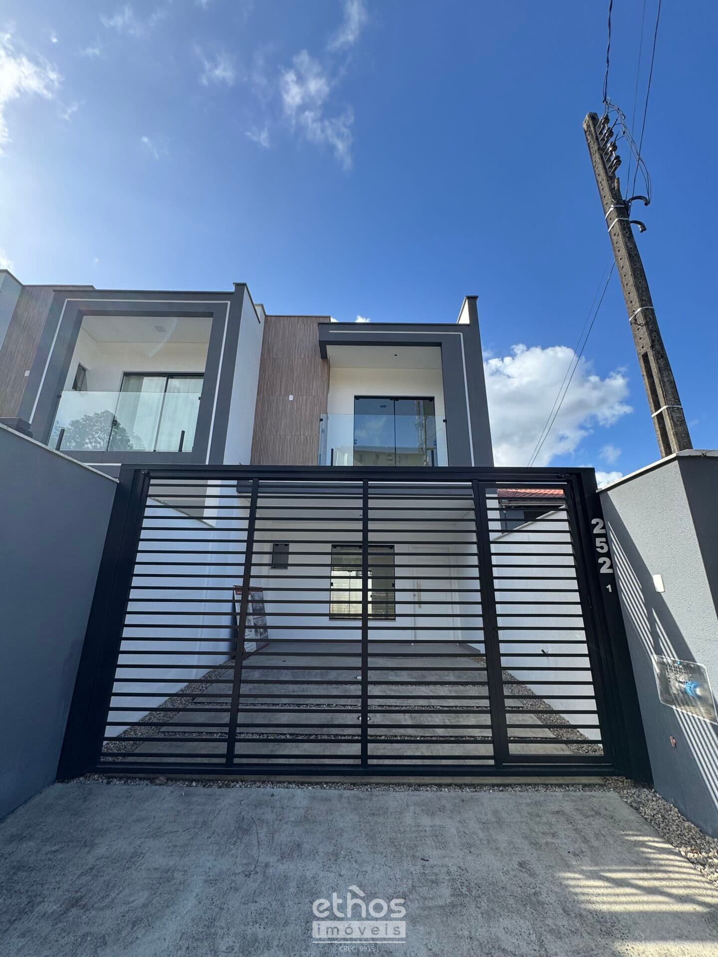 Duplex pronto para morar no bairro Bom Retiro – Joinville/SC