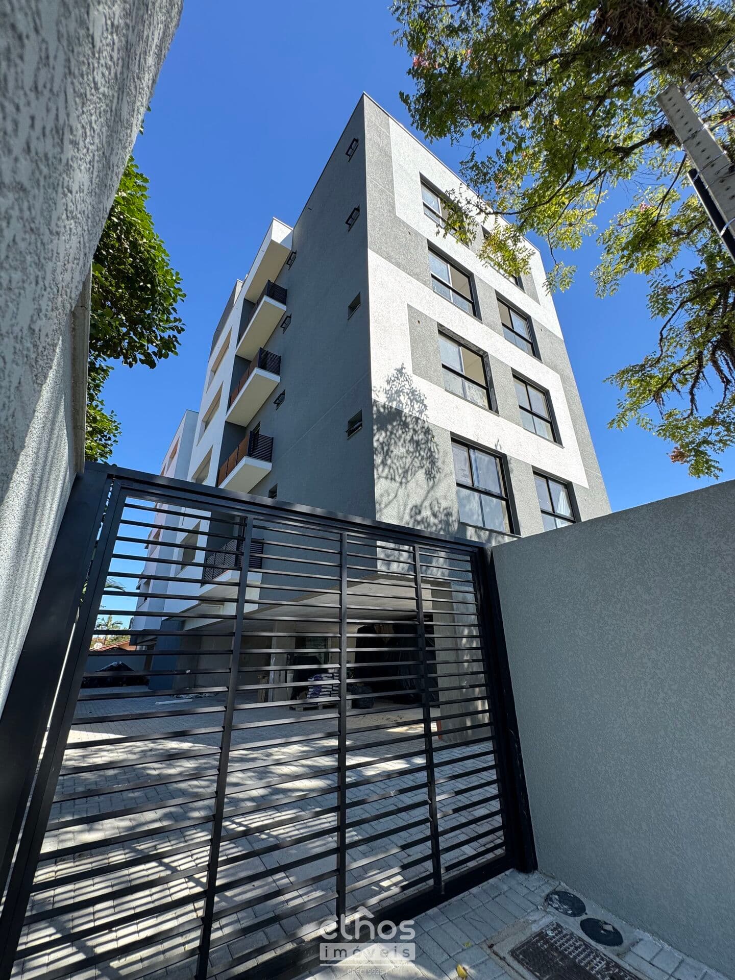 Apartamento com 2 quartos (1 suíte) próximo ao Centro de Joinville | Bucarein