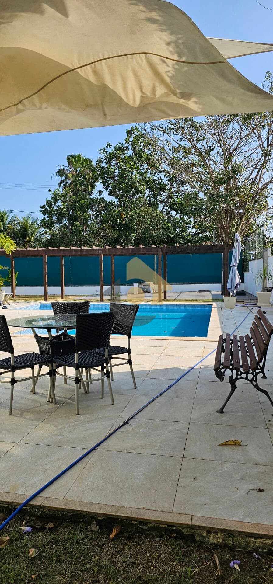Casa Alto Padrão - Condomínio Golden Sun