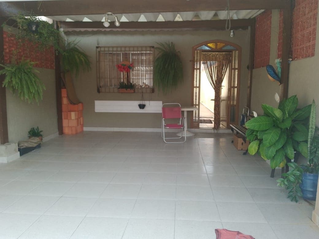 Casa Térrea 2dormitorios, 2 vagas - bairro Maracanã, Praia Grande/SP
