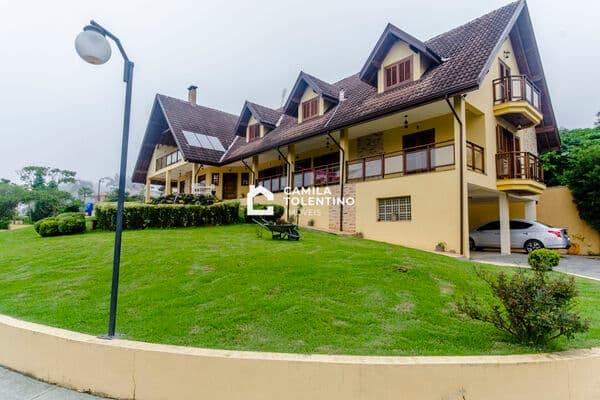 Linda Casa com Vista para a represa Bortolan