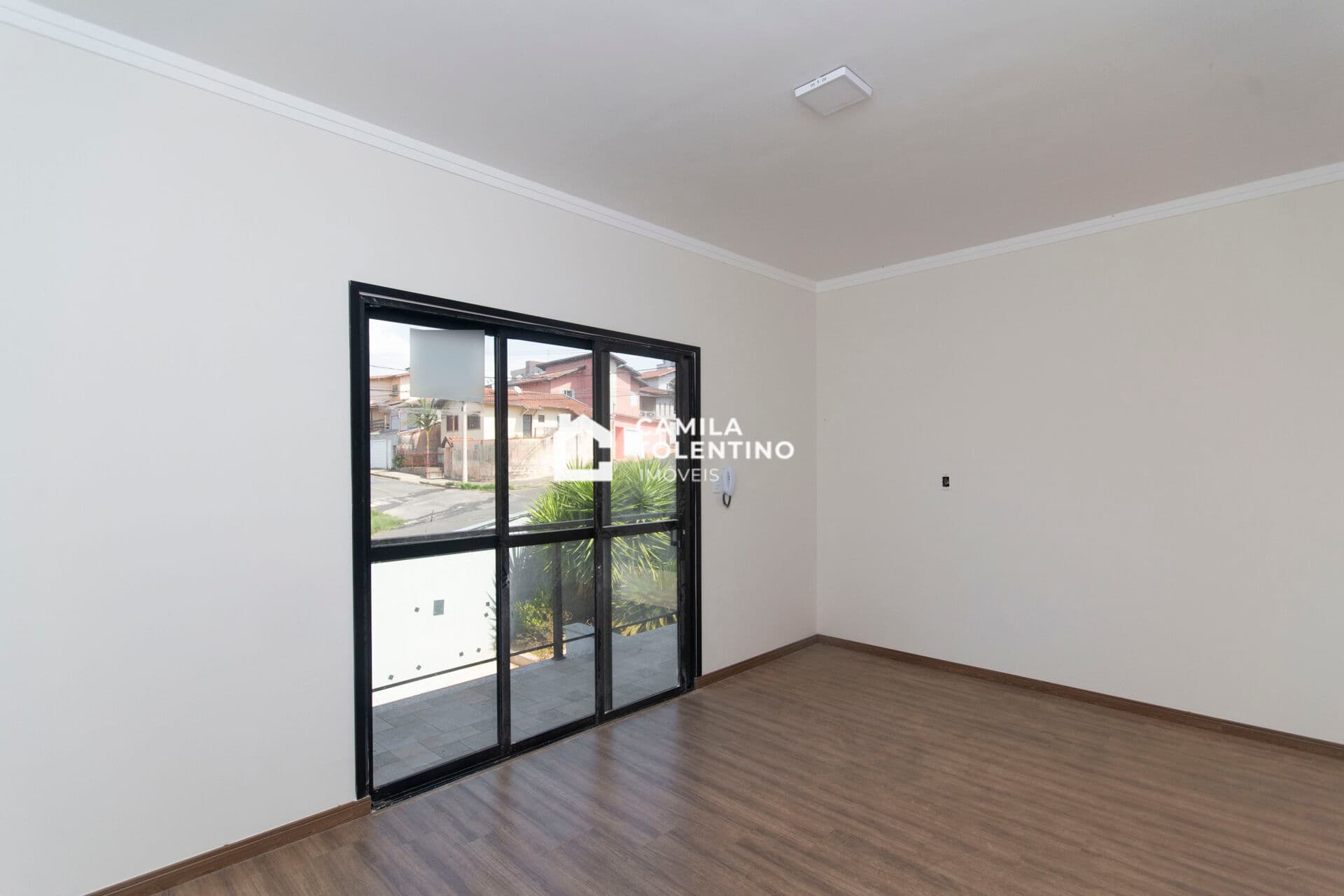 Casa Padrão recém reformada