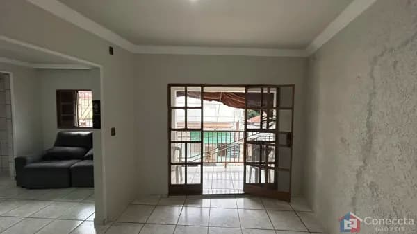 Apartamento à Venda no Centro de Presidente Olegário – 3 Quartos, 112m², Suíte com Banheira