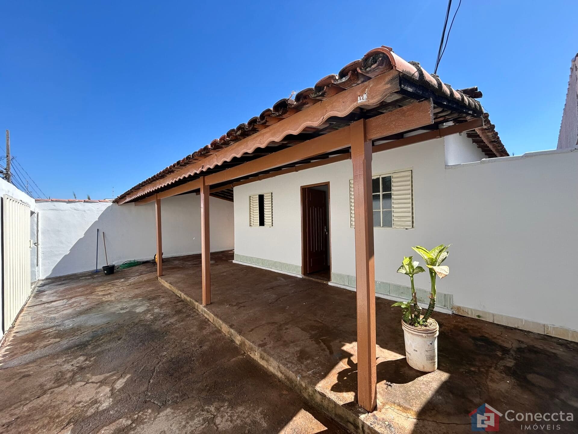 Casa à venda no bairro Nova Floresta em Patos de Minas-MG