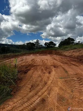 🌇 Lote à Venda no Jardim Júlia – 231 m² por Apenas R$ 100 Mil em Patos de Minas!