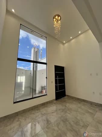 Casa de Alto Padrão à Venda no Bairro Afonso Queiroz - Patos de Minas