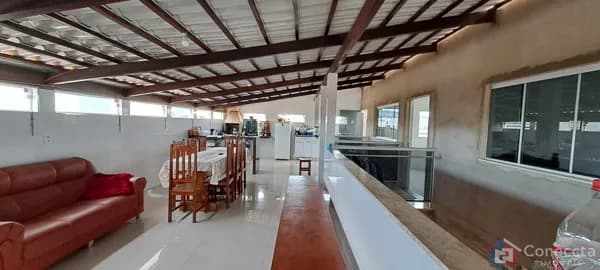 🏡 Casa Ampla com 2 Suítes + Edícula Completa | 390m² de Construção | Garagem p/ 10 Carros – Oportunidade!