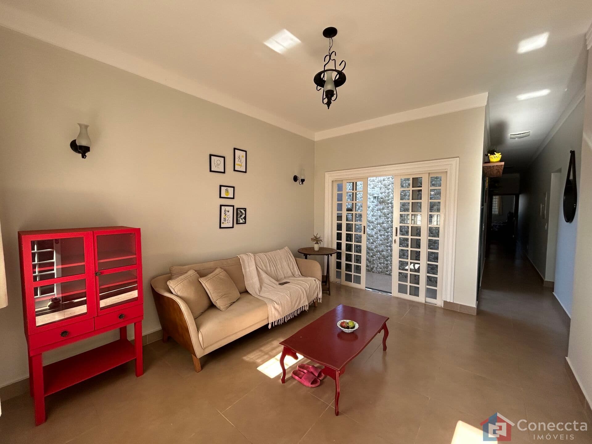 Casa à Venda no Bairro Nossa Senhora de Fátima – 222m², 3 Quartos, Suíte e Área Gourmet | Patos de Minas