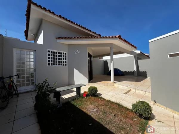 Casa a venda no bairro Eldorado, Patos de Minas/MG