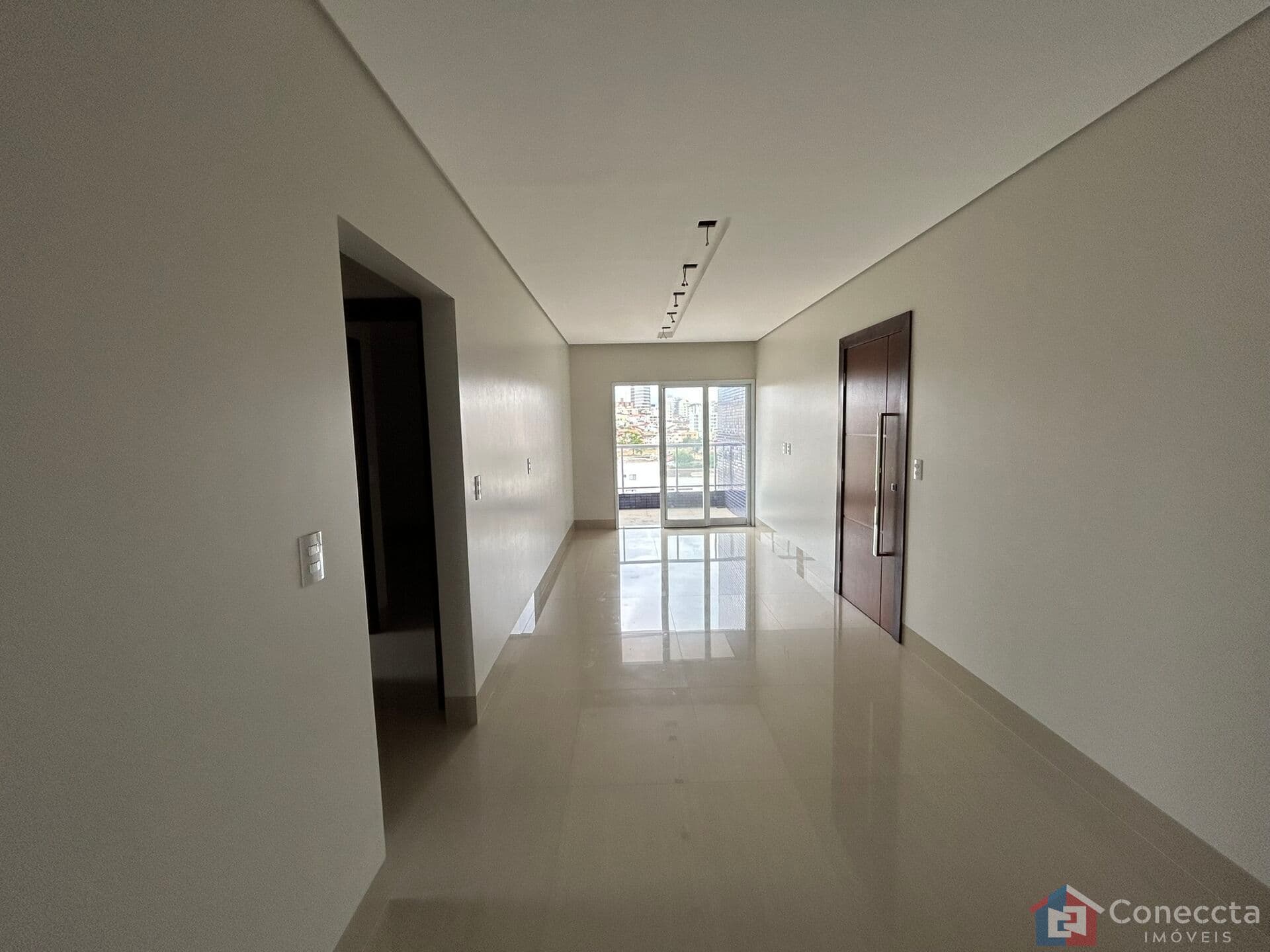 Apartamento Alto Padrão no Residencial Sierra Azul – 3 Quartos, Elevador e Varanda