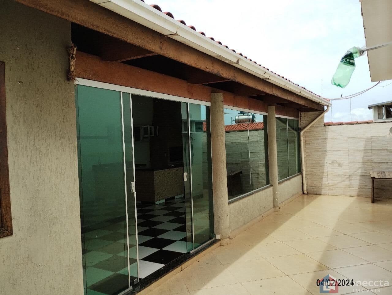 Casa à Venda no Bairro Ipanema em Patos de Minas | 4 Quartos, Energia Solar e Espaço Gourmet