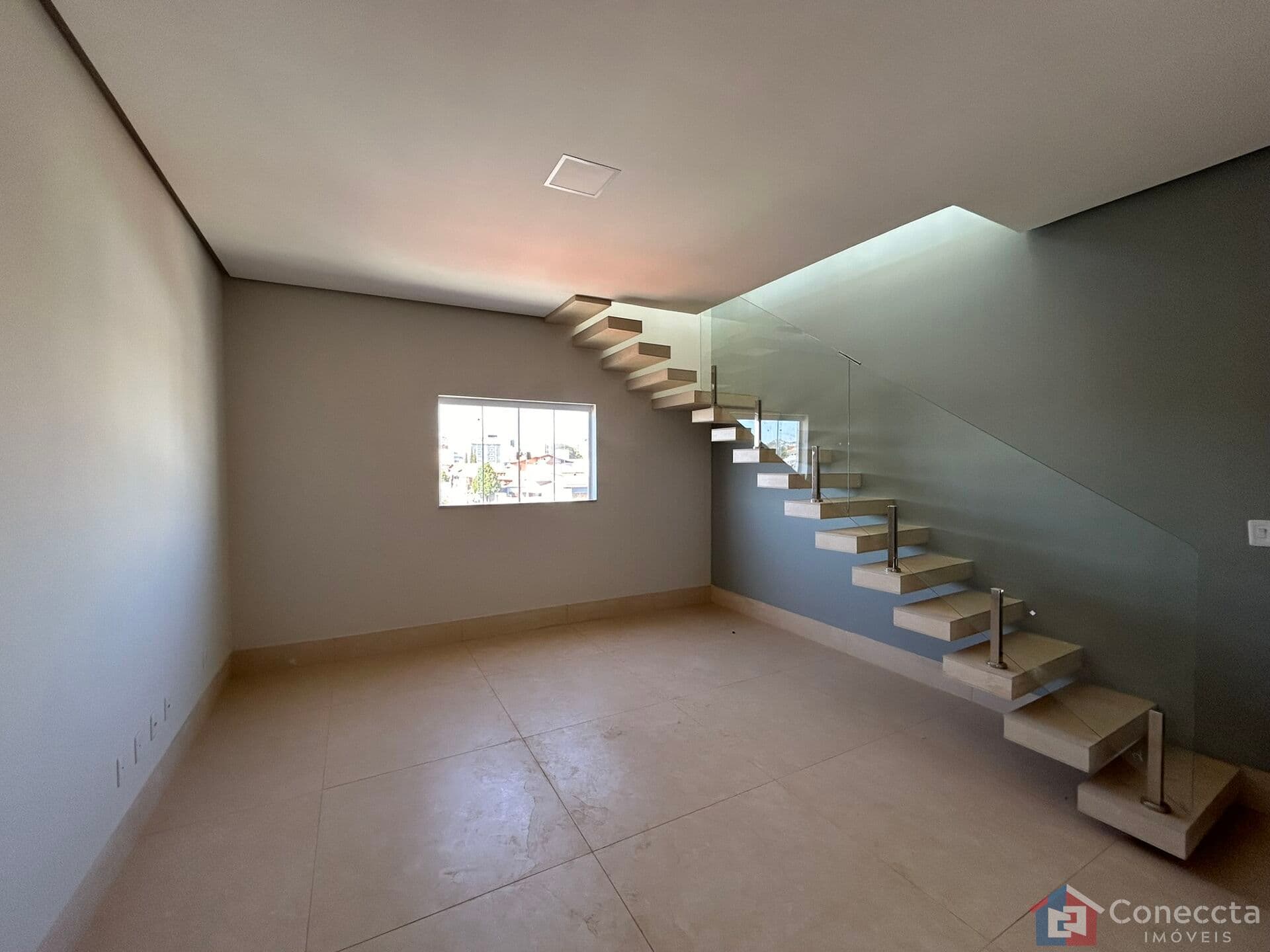 Cobertura Duplex à Venda no Bairro Sobradinho - 3 Dormitórios, Suíte, Jacuzzi e Área Externa Privativa