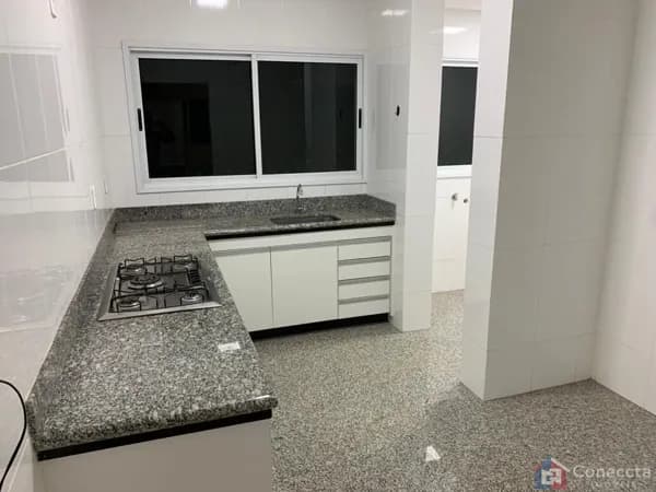 Apartamento à Venda no Cônego Getúlio – 3 Quartos, Suíte e Varanda