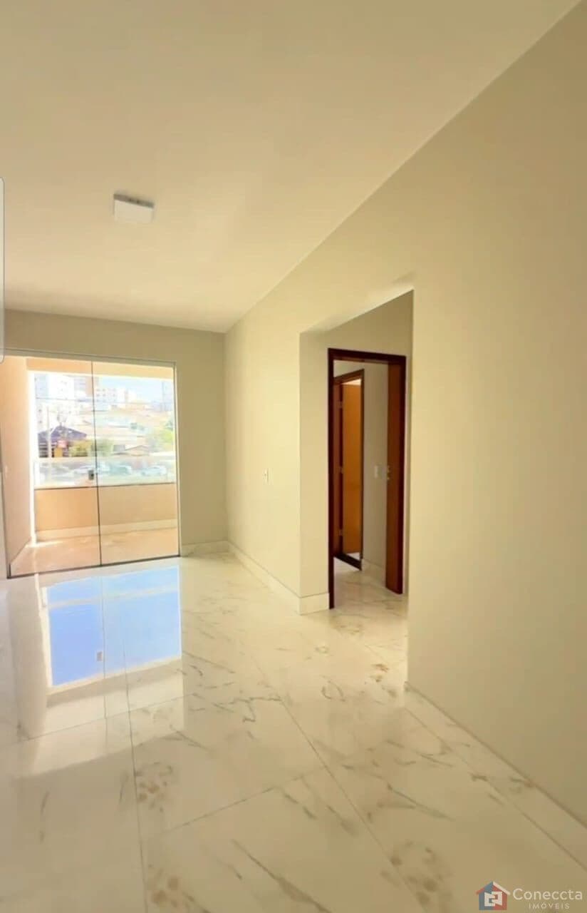 Apartamento à Venda no Antônio Caixeta em Patos de Minas – 2 Quartos com Suíte e Elevador