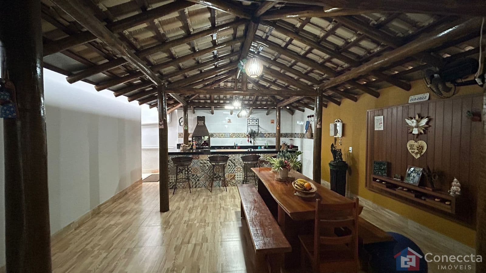 Casa de Alto Padrão à Venda no Jardim Califórnia – 3 Quartos, Suíte e Espaço Gourmet – Patos de Minas