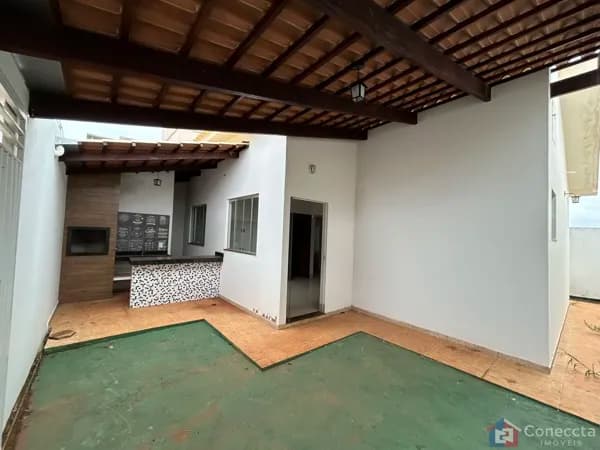 Casa à Venda no Bairro Afonso Queiroz, Patos de Minas - 3 Dormitórios e Espaço Gourmet