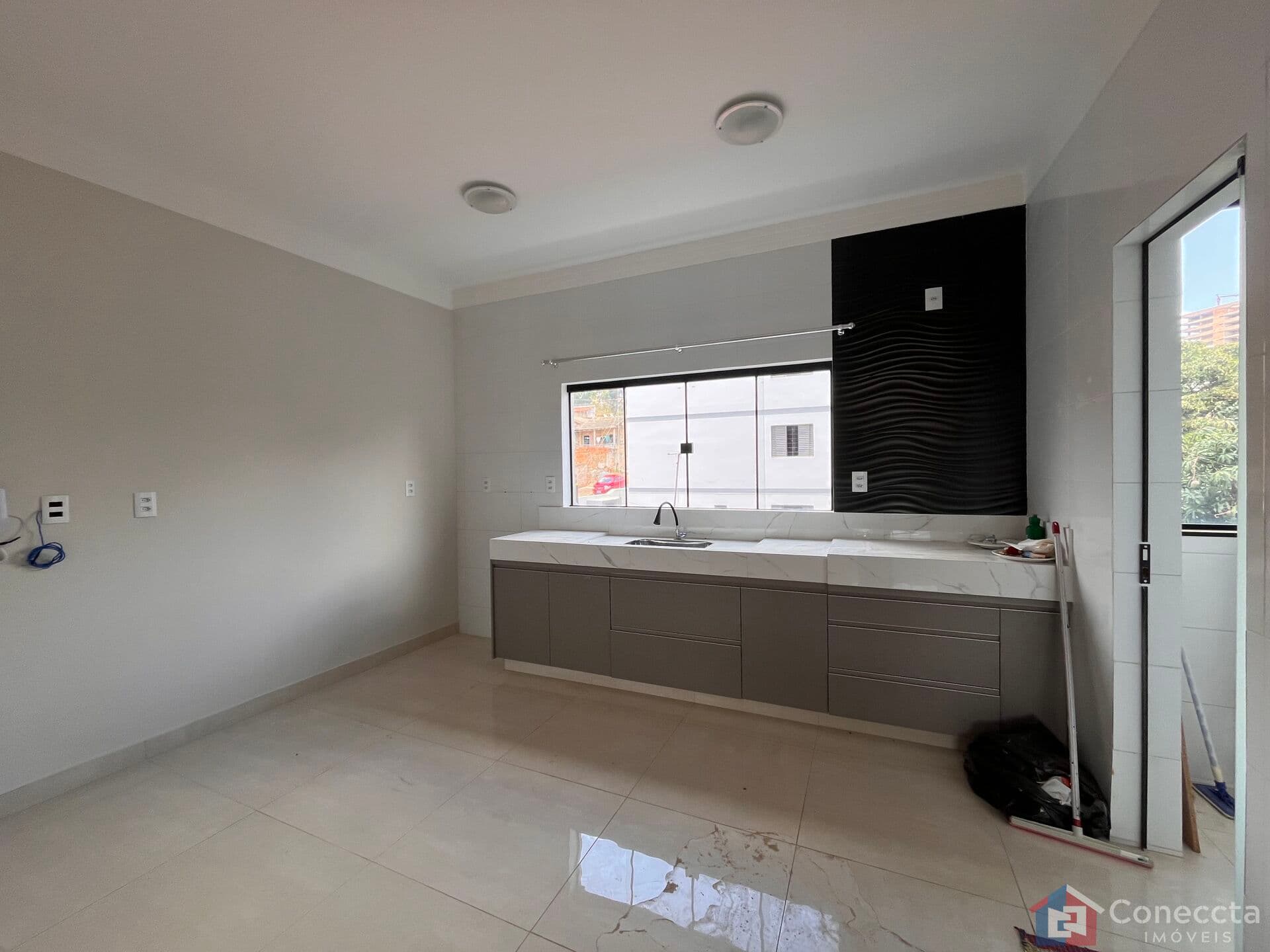 Apartamento à Venda no Antônio Caixeta – 3 Quartos com Suíte e Sacada | Patos de Minas