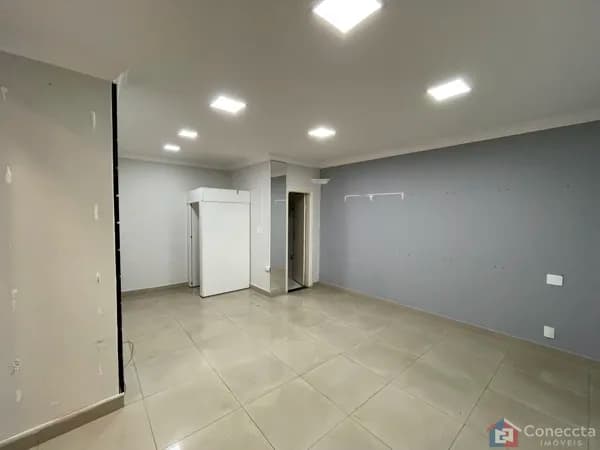 Loja Comercial à Venda no Centro de Patos de Minas – Galeria Daniela Cristina