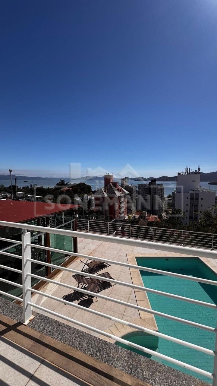 Casa em Florianópolis - Agronômica