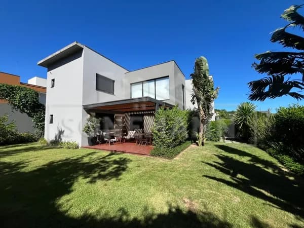 Casa de Condomínio em Florianópolis - Cacupé