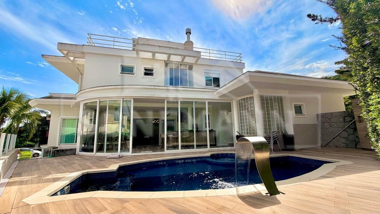 Casa de Condomínio em Florianópolis - Cacupé