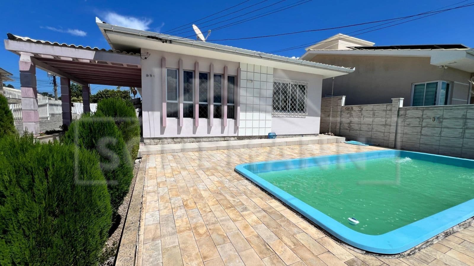 Casa em São José - Flor de Nápolis