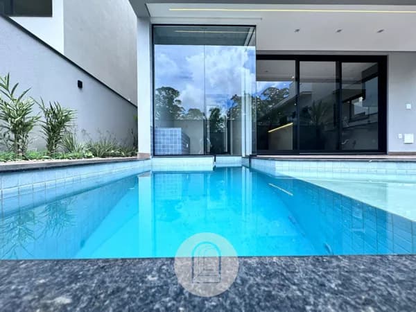Casa com vista para área verde no Bella Cittá