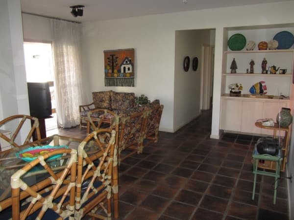 Apartamento Padrão - Praia da Enseada