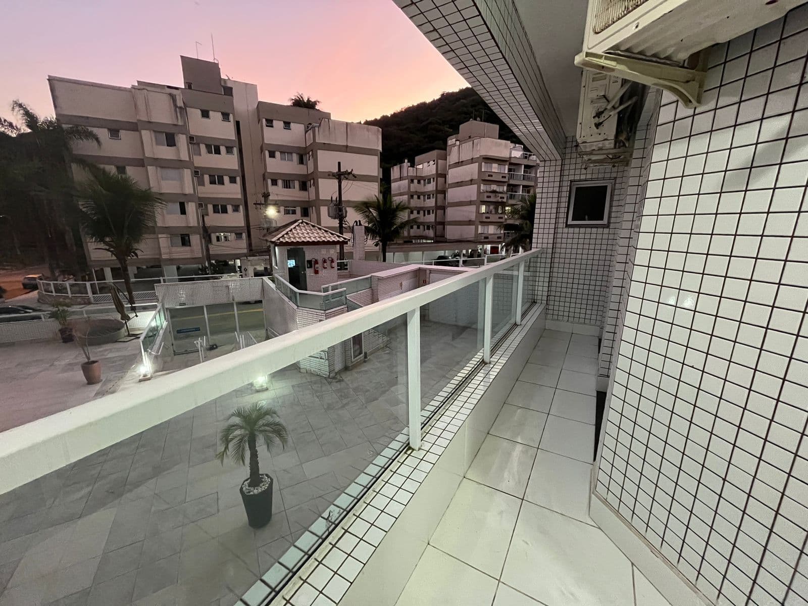 Apartamento com sacada gourmet