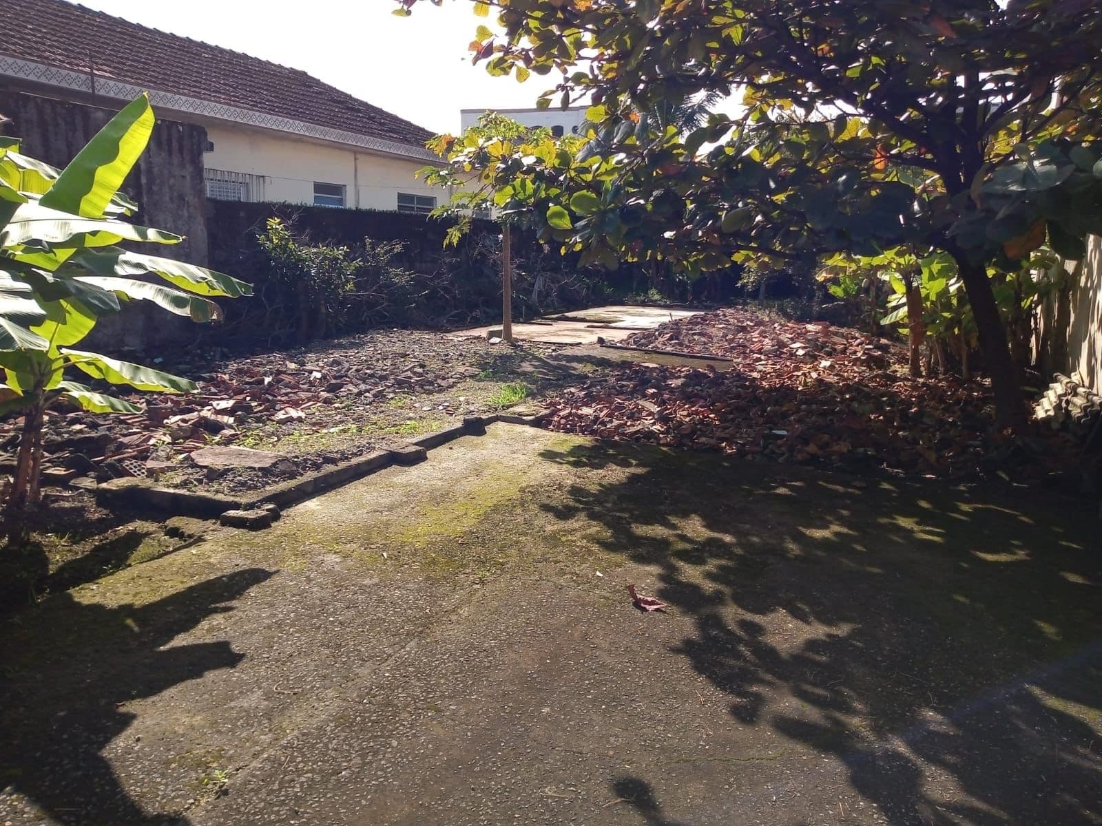 Lote/Terreno em Guarujá - Jardim Primavera