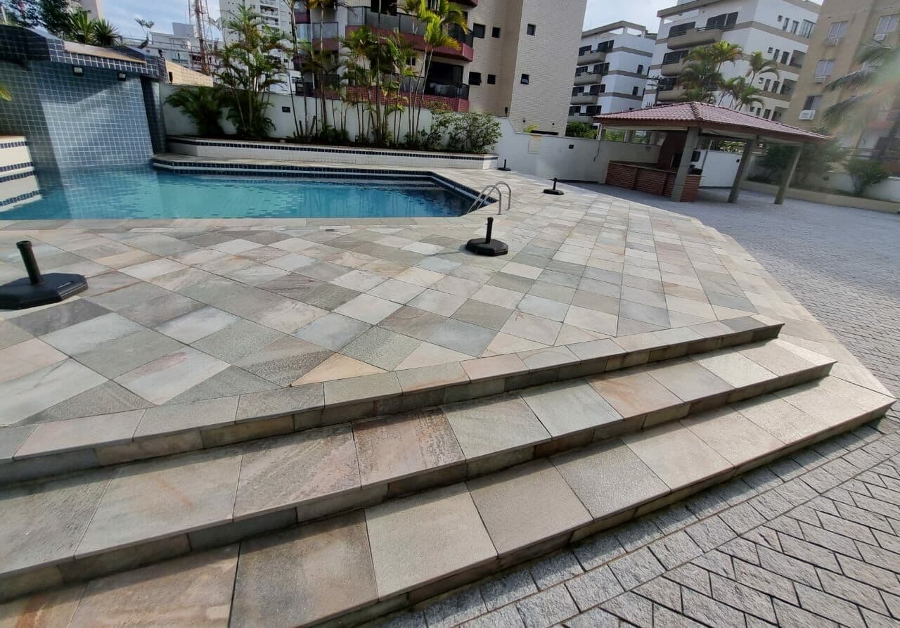 Apartamento em Guarujá - Jardim Las Palmas