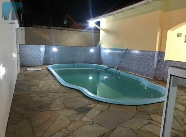 Casa Térrea para Venda em Jardim Virgínia Guarujá-SP