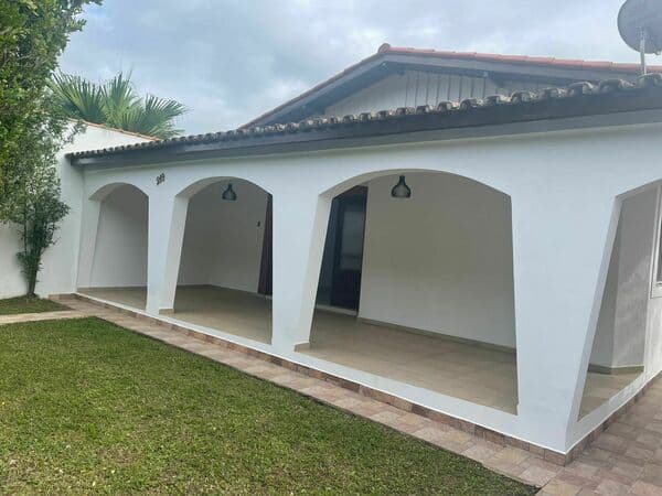 Casa em Guarujá - Guaiúba