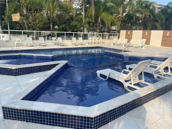 Apartamento Enseada com lazer