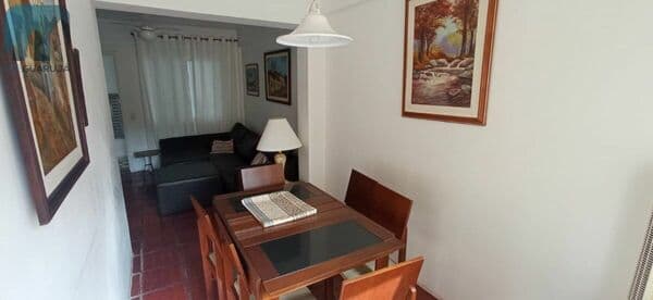 Apartamento Padrão para Aluguel em Vila Júlia Guarujá-SP