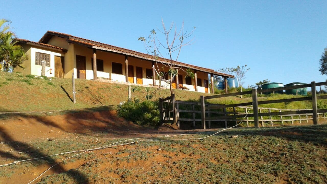 Fazenda/Sítios/Chácaras em Pinhalzinho - Centro