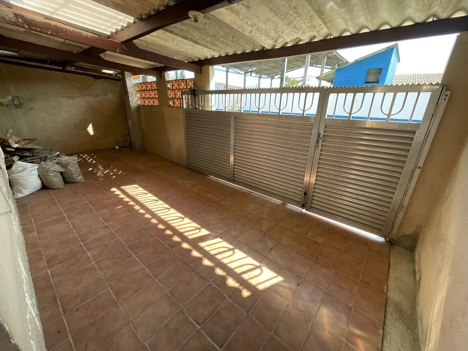 Casa em Guarujá - Jardim Helena Maria
