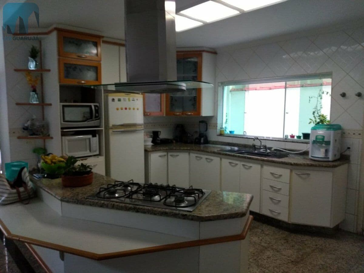 Casa Alto Padrão para Venda em Jardim Las Palmas Guarujá-SP