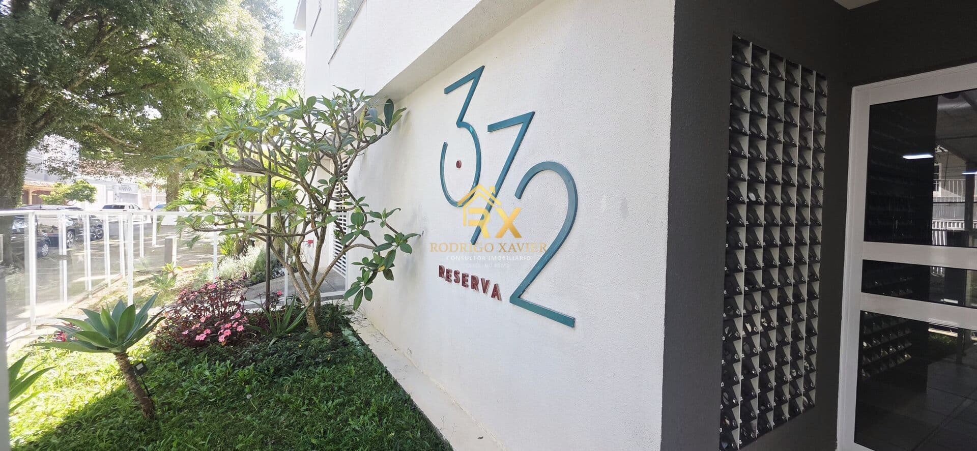 APARTAMENTO À VENDA EM POÇOS DE CALDAS
