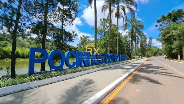 🏡 Casa à Venda em Pocinhos do Rio Verde – MG 🌿
