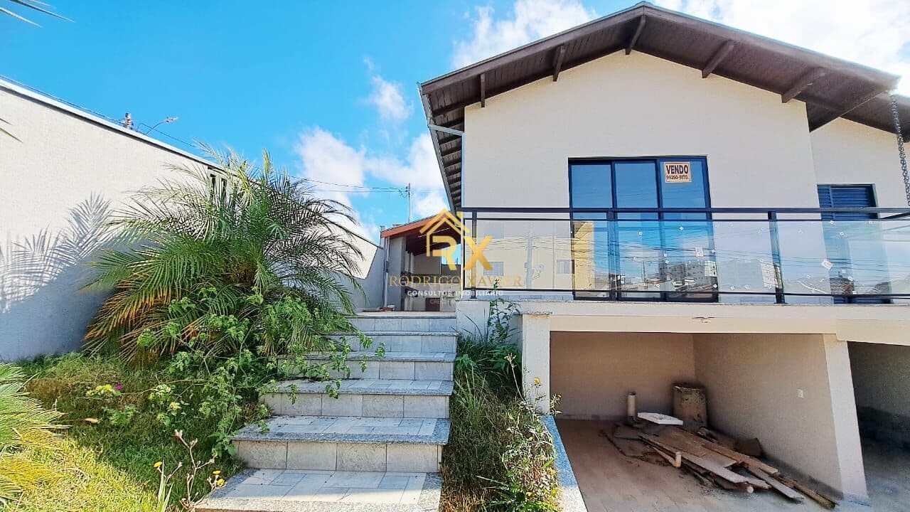 Casa com 3 quartos na região das flores em Poços de Caldas