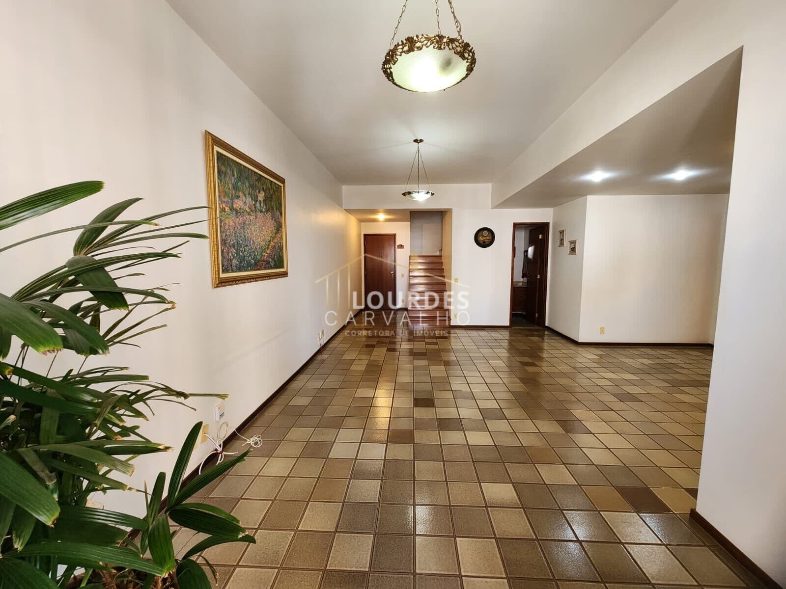 Apartamento Padrão á venda - 5 dormitórios - Bairro Centro