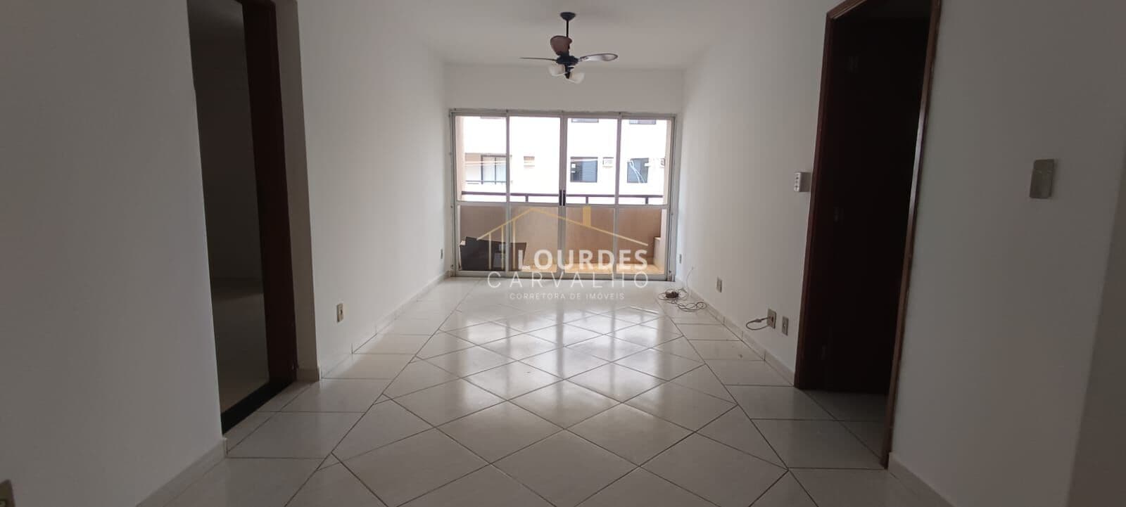 Apartamento 03 Dormitórios - Santa Cruz José Jacques